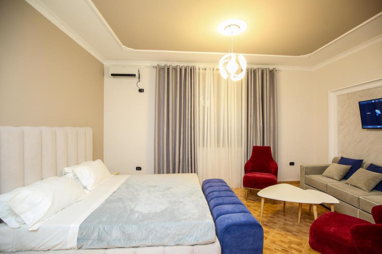 Hotel Vila Stefa Vlore Bagian luar foto