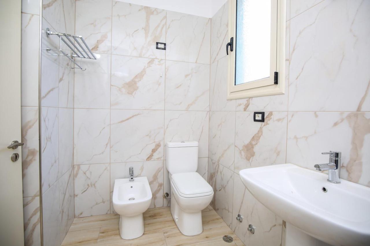 Hotel Vila Stefa Vlore Bagian luar foto