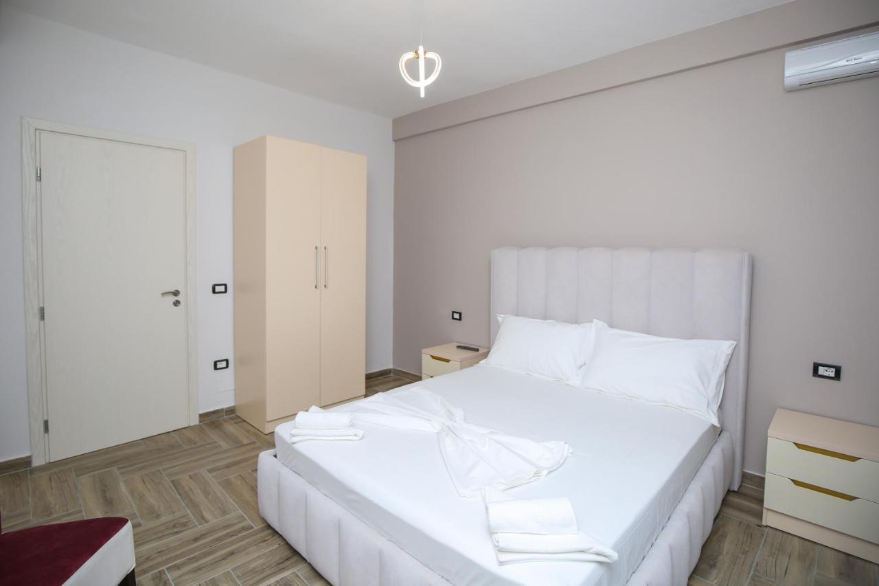 Hotel Vila Stefa Vlore Bagian luar foto