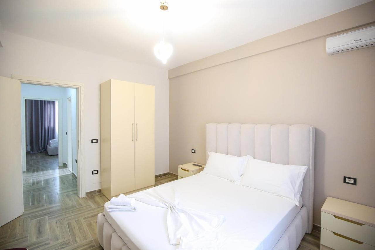 Hotel Vila Stefa Vlore Bagian luar foto