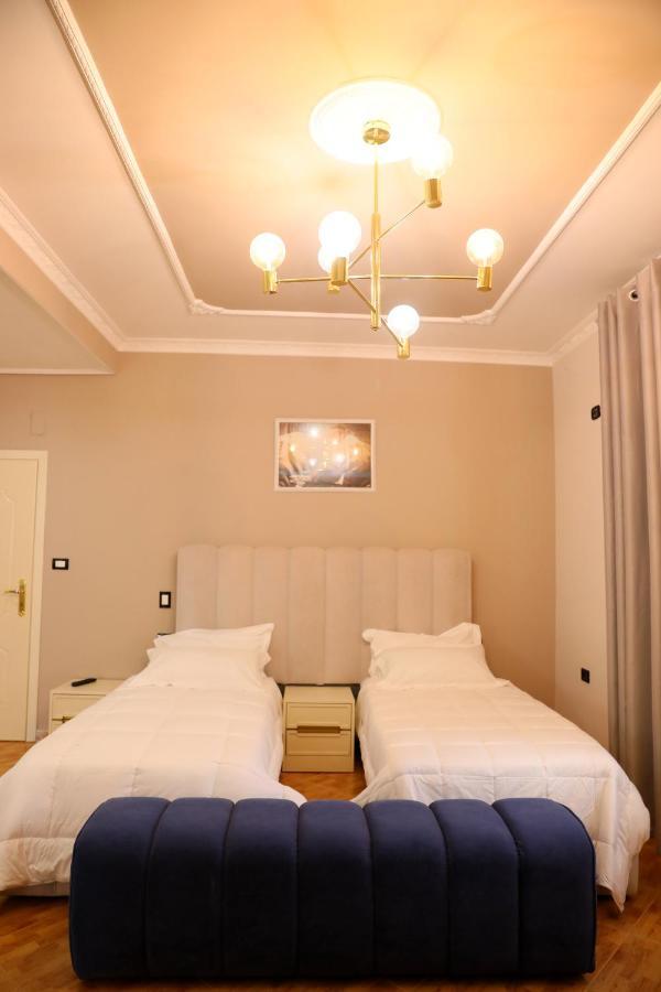 Hotel Vila Stefa Vlore Bagian luar foto