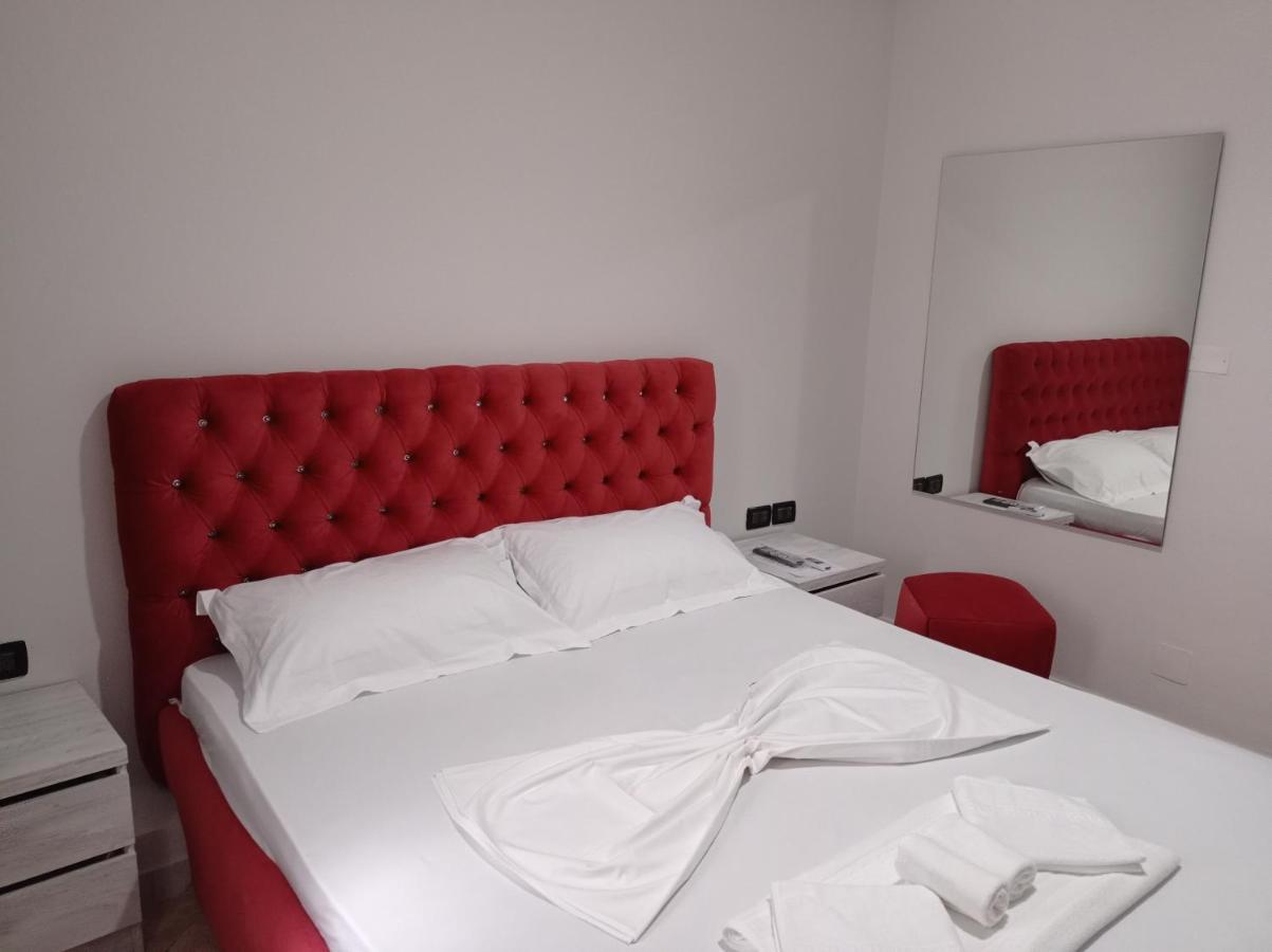 Hotel Vila Stefa Vlore Bagian luar foto