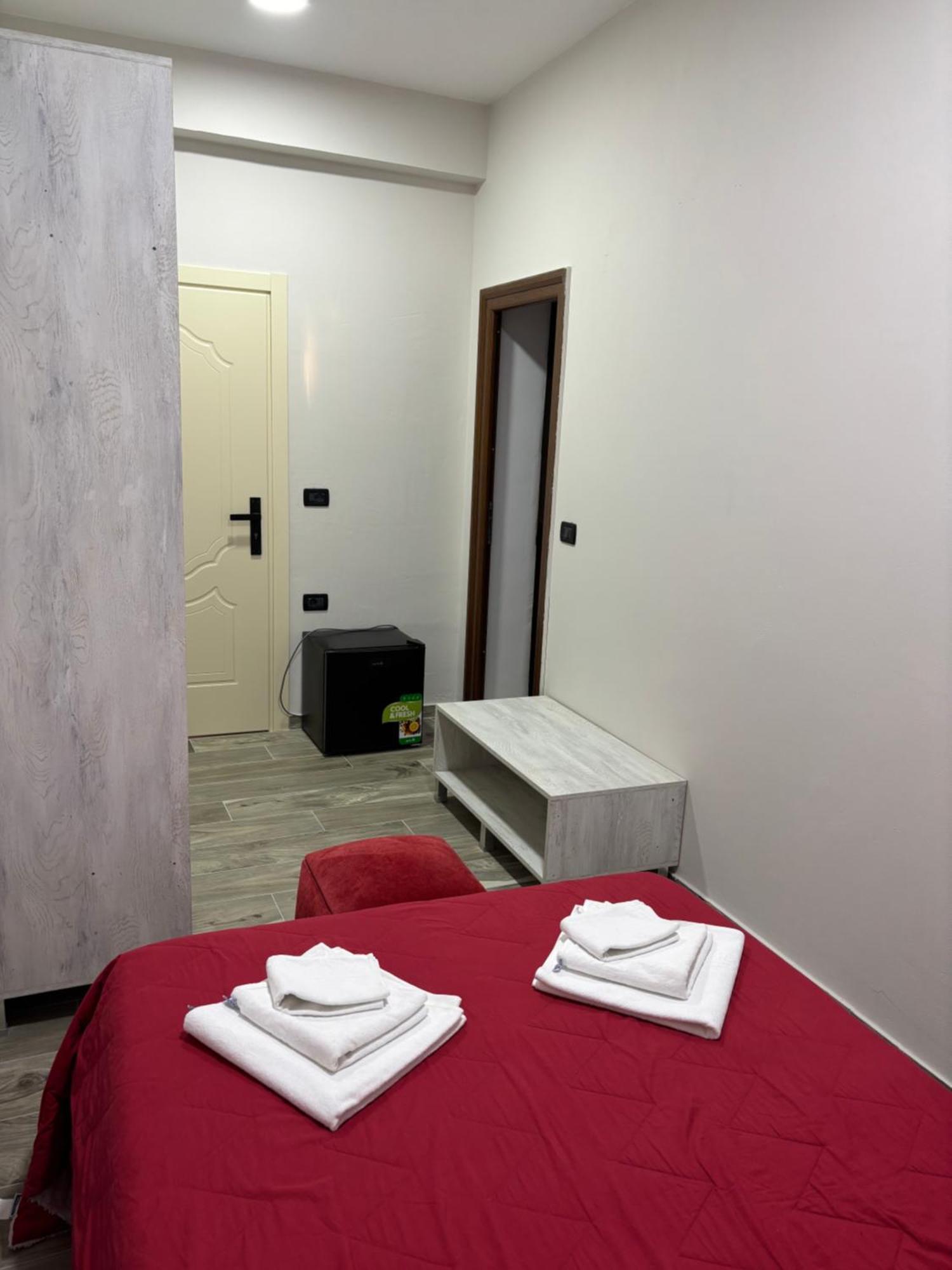 Hotel Vila Stefa Vlore Bagian luar foto